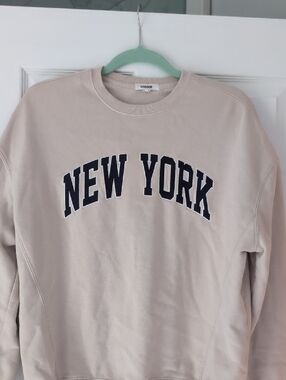 Garage Beige Crewneck with Navy 'New York' Applique
